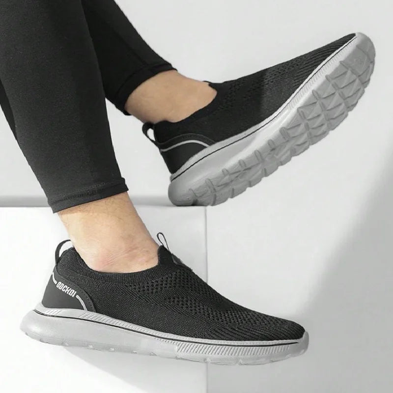 Men Slip On Running Shoes Male Casual Mesh Sneakers