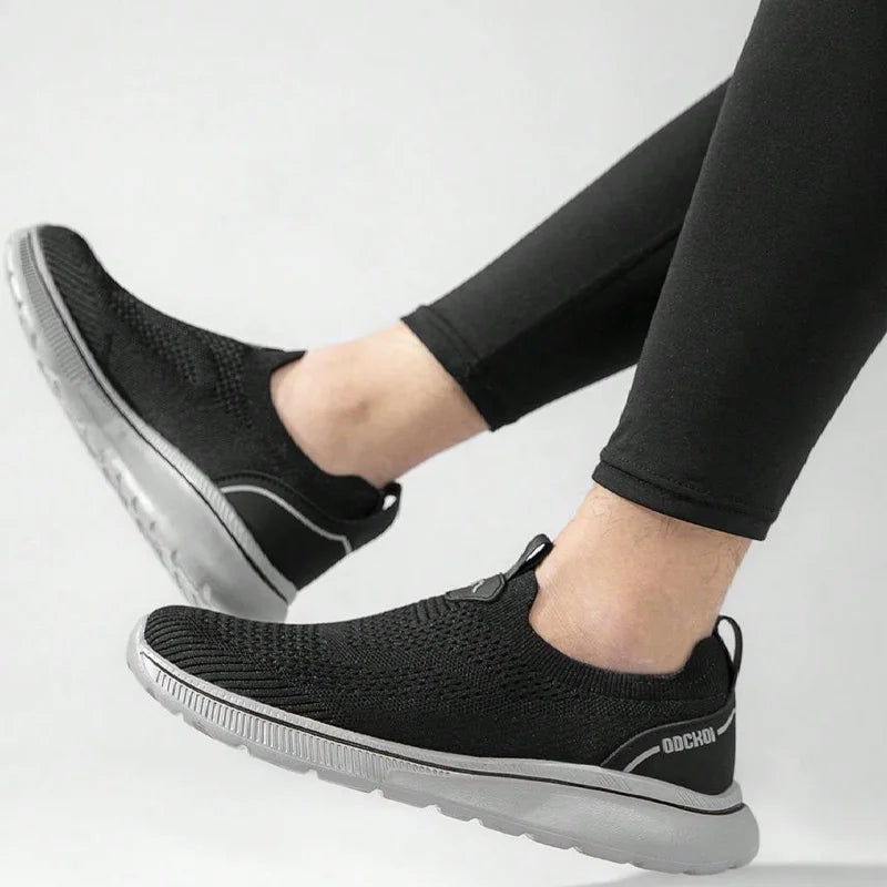 Men Slip On Running Shoes Male Casual Mesh Sneakers