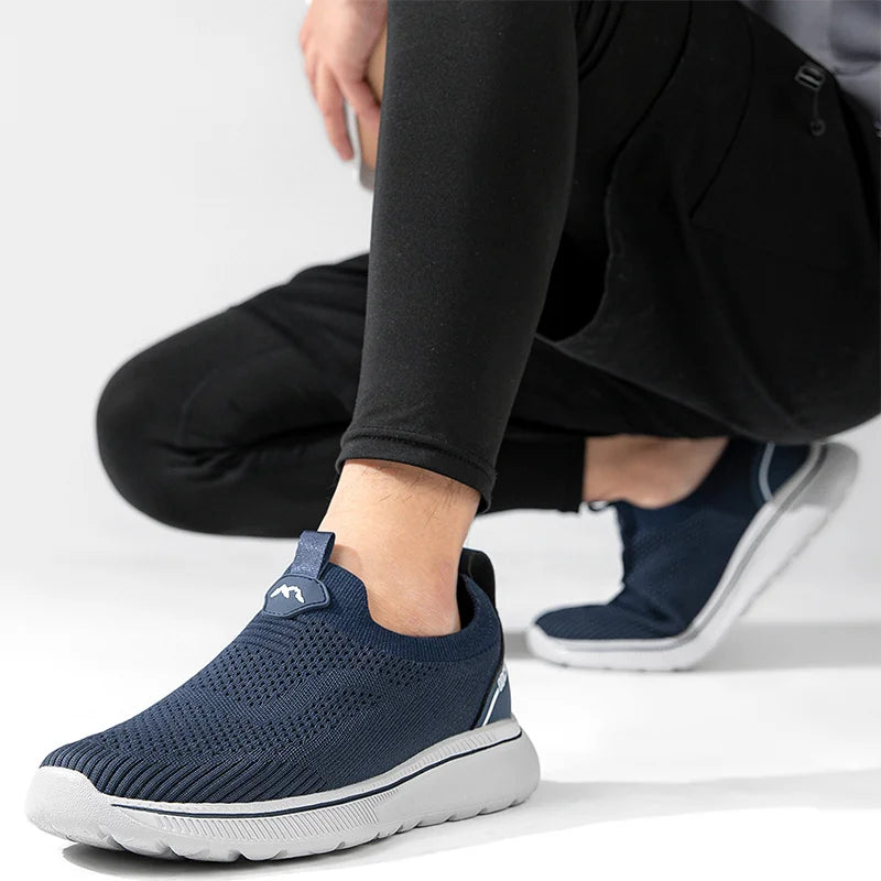 Men Slip On Running Shoes Male Casual Mesh Sneakers